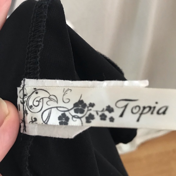 Stretchy Maxi Skirt with Side Slit - Picture 4 of 4